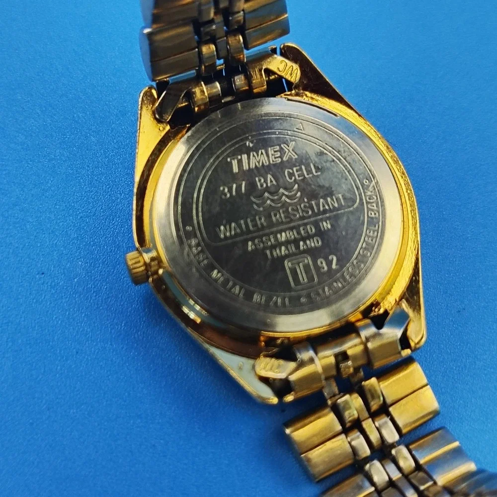 Vintage 1992‎ Timex Presidential Date Flute 25mm Women's Quartz Watch Size 6.5
